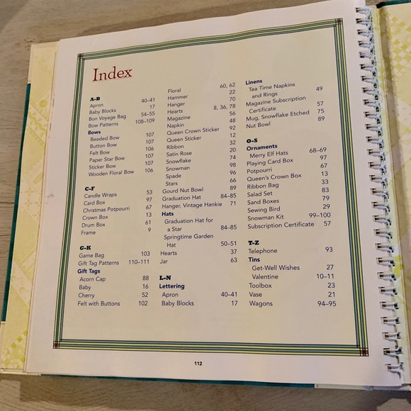 Mary Engelbreit “Wrap it Up” Craft Book - Picture 7 of 8